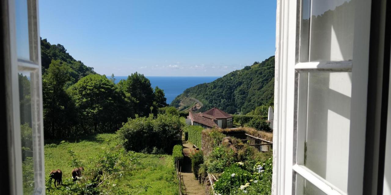 Aldeia do Sanguinho Faial da Terra Exterior foto