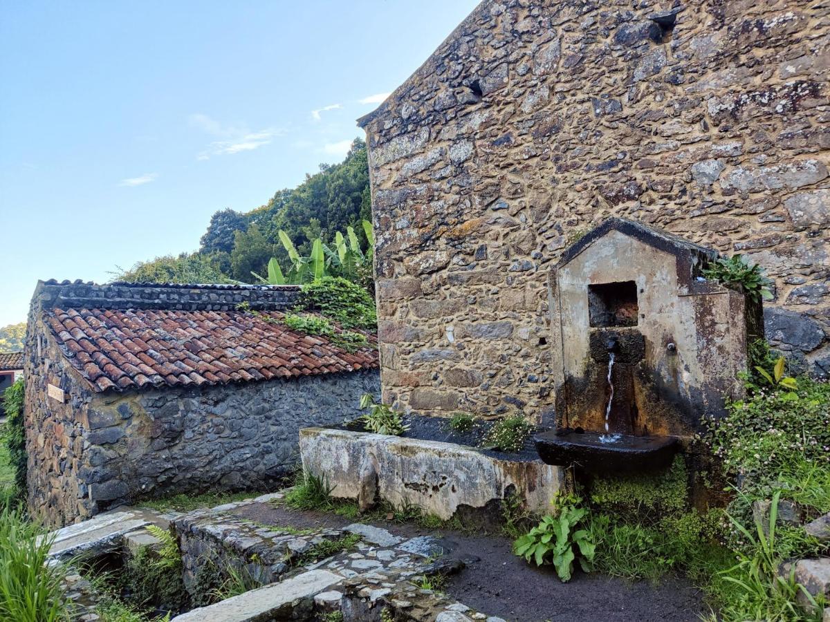 Aldeia do Sanguinho Faial da Terra Exterior foto