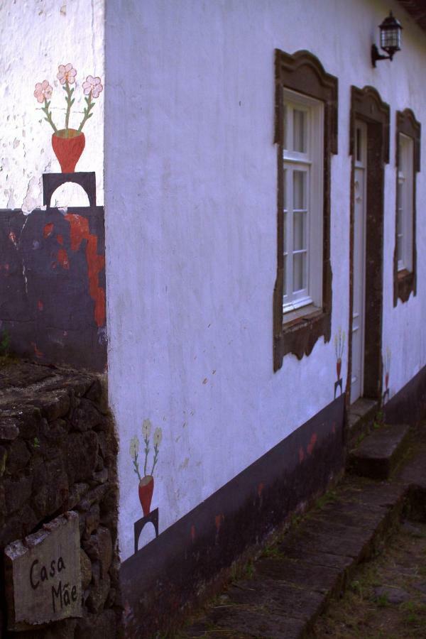Aldeia do Sanguinho Faial da Terra Exterior foto